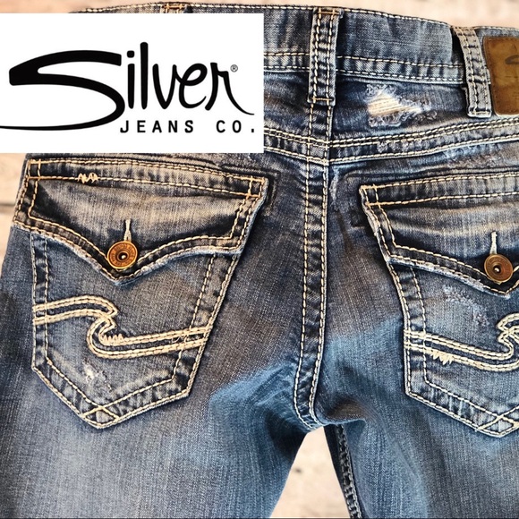 jeans with flap back pockets